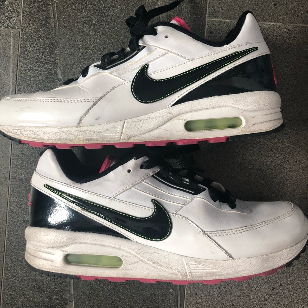 Nike shoes